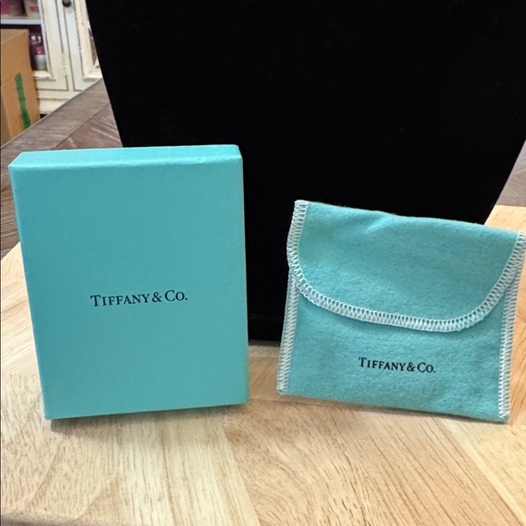 EUC Tiffany & Co. Silver Teddy Bear Necklace With Box & Dust Bag - Picture 4 of 4